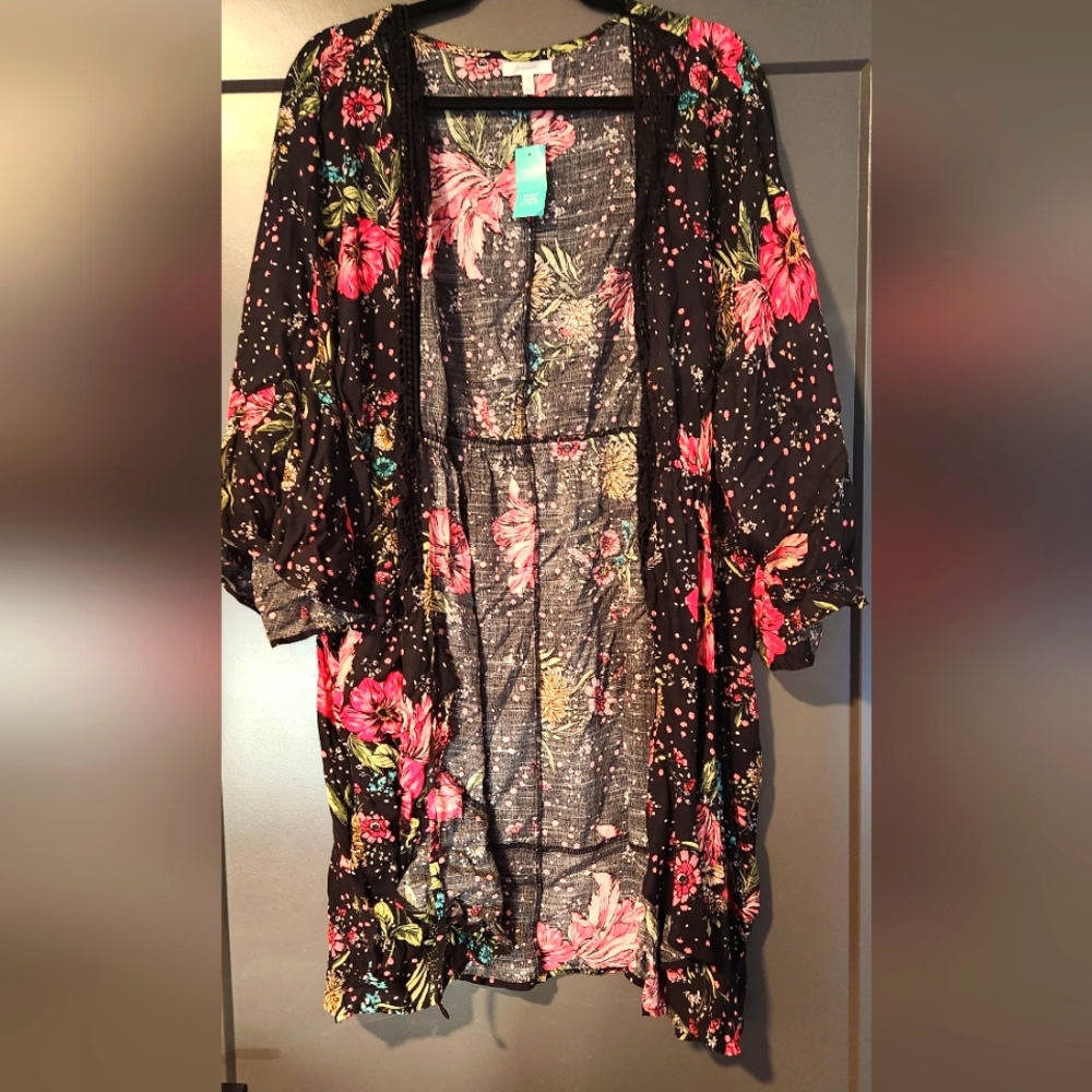 Maurices Crochet trim kimono